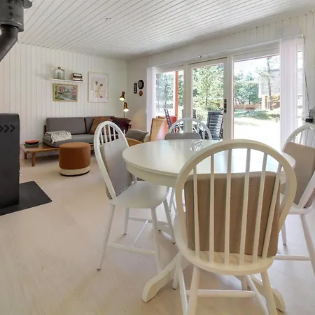 Casa de Férias Aulikki - 900m From The Sea By Interhome *